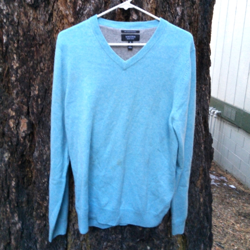 Mens Nordstrom 100% cashmere sweater size M. Great condition